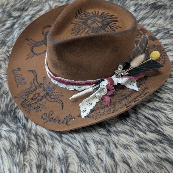 Wyeth Burned Hat- Waylon Jennings - Picture 1 of 6